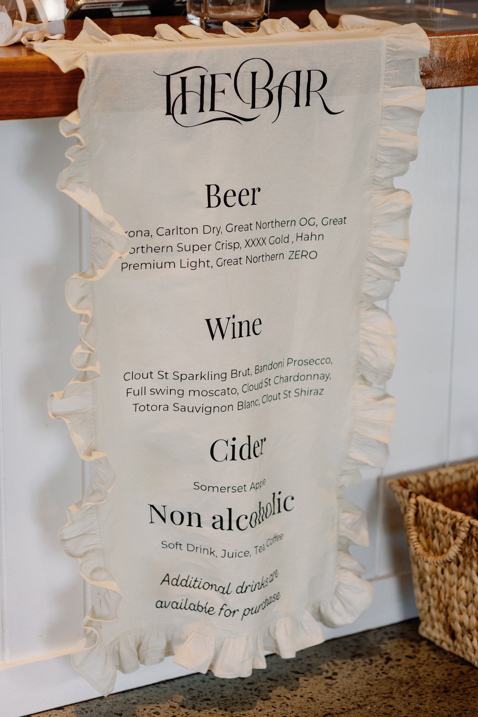 Linen Bar Sign